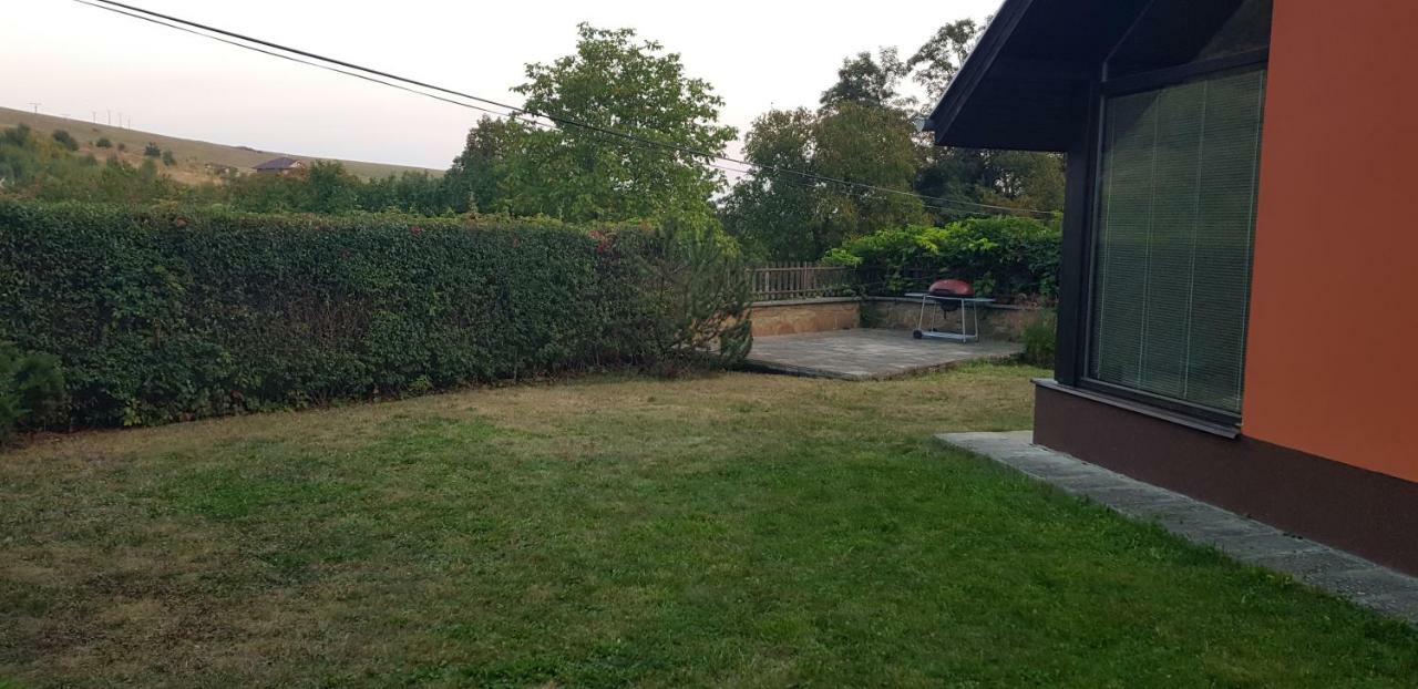 Garden View Villa Drienica Buitenkant foto